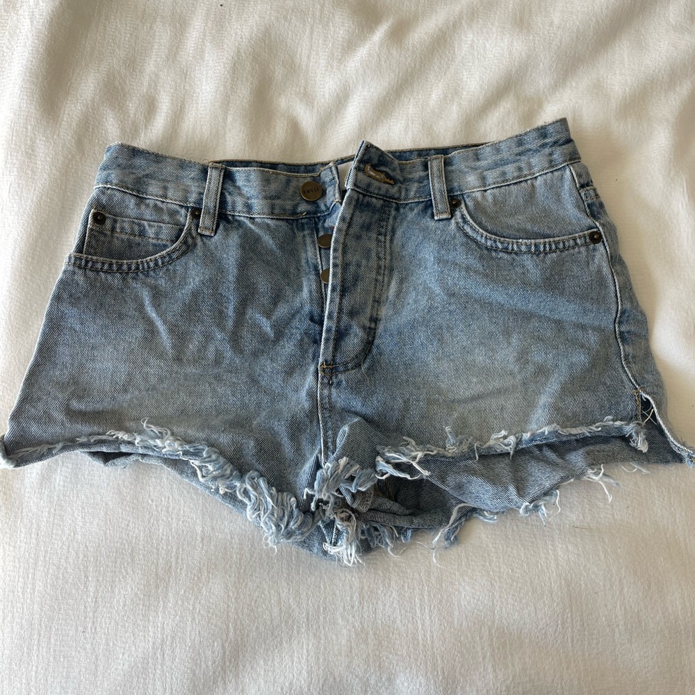 Amuse society high waisted Denim shorts